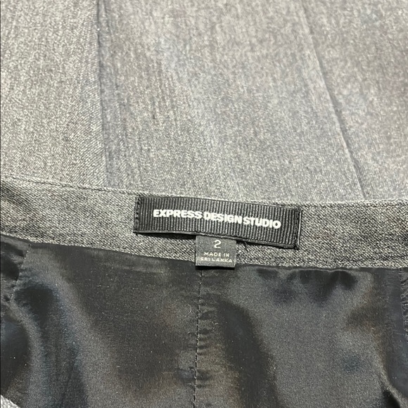 Express Gray Knee-Length Pencil Skirt - Size 2 - Picture 2 of 6